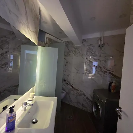 Panoramic Bliss Apartment *